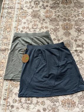 Dakini Casual Jersey Skirts, size M, lot of 2